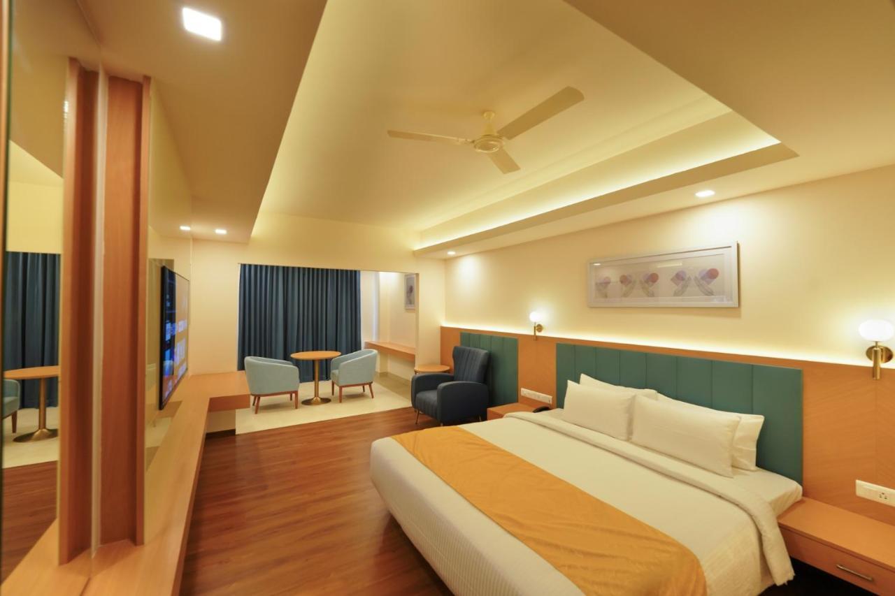 Hotel Turmeric Erode Esterno foto